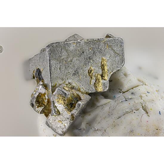 Isoferroplatinum & Gold