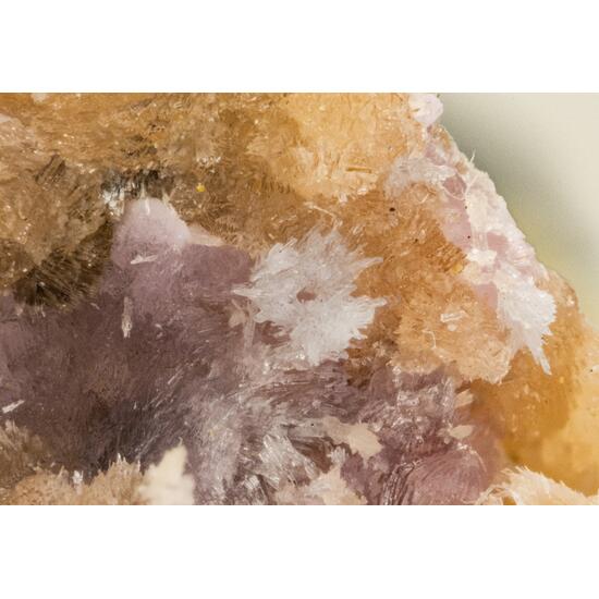 Geigerite & Villyaellenite & Krautite