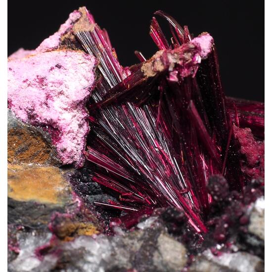 Erythrite