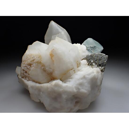 Aquamarine Quartz & Muscovite