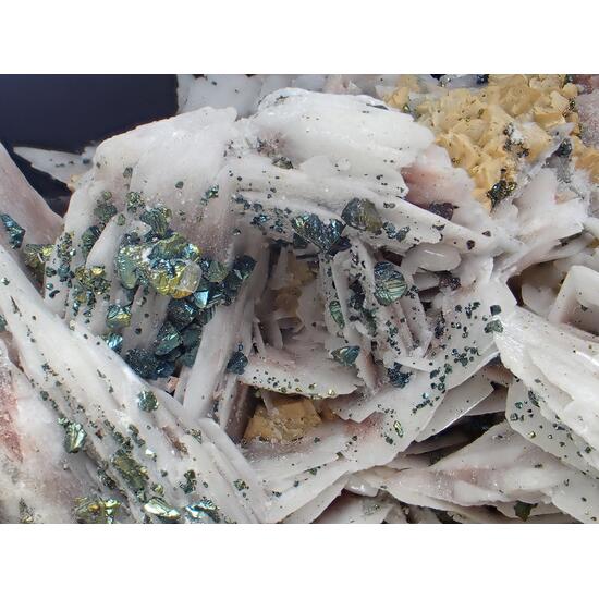 Chalcopyrite Baryte & Dolomite