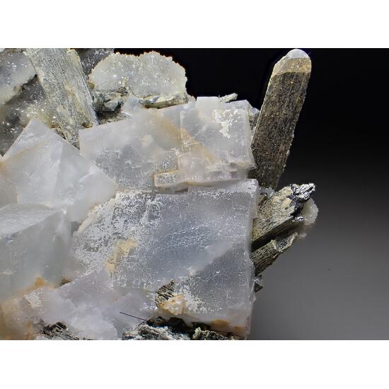 Fluorite Stibnite & Quartz