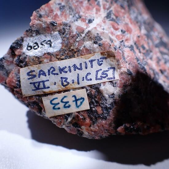 Retzian-(Nd) Sarkinite & Digenite