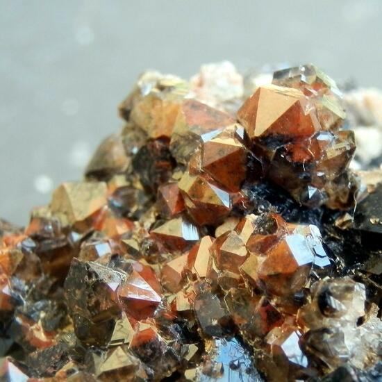 Quartz Var Eisenkiesel & Fluorite