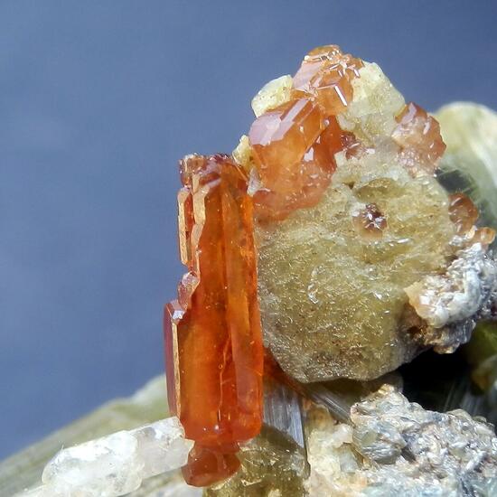 Garnet & Diopside & Vesuvianite