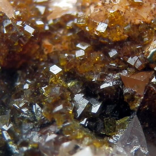 Bariopharmacosiderite & Fluorite