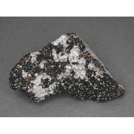 Hydromagnesite & Chromite