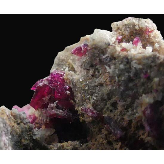 Erythrite