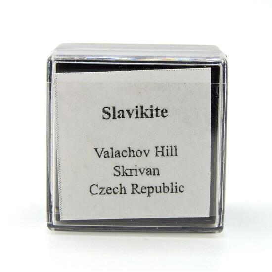 Slavíkite