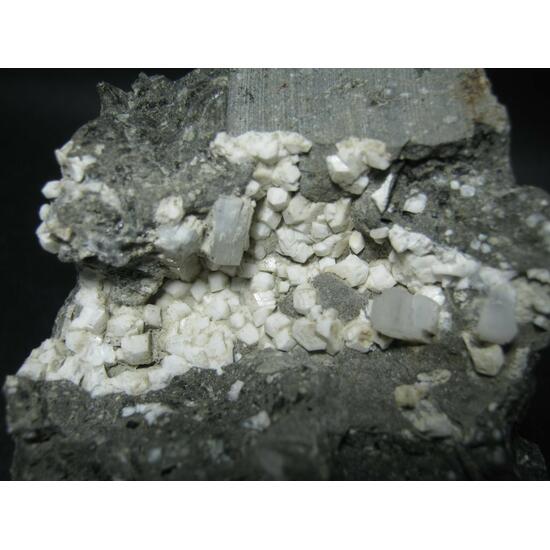 Thomsonite-Ca & Phillipsite