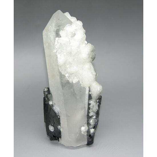 Quartz Ferberite & Calcite