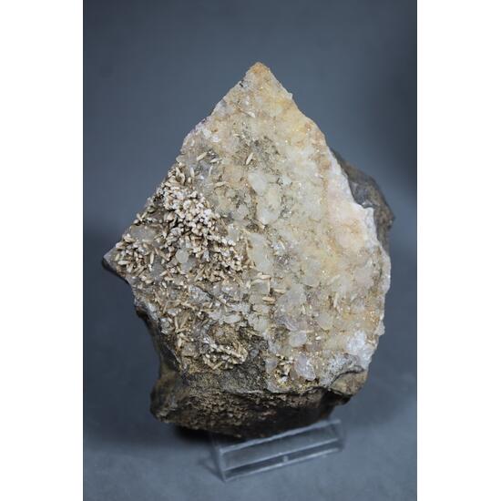 Kutnohorite Quartz & Calcite