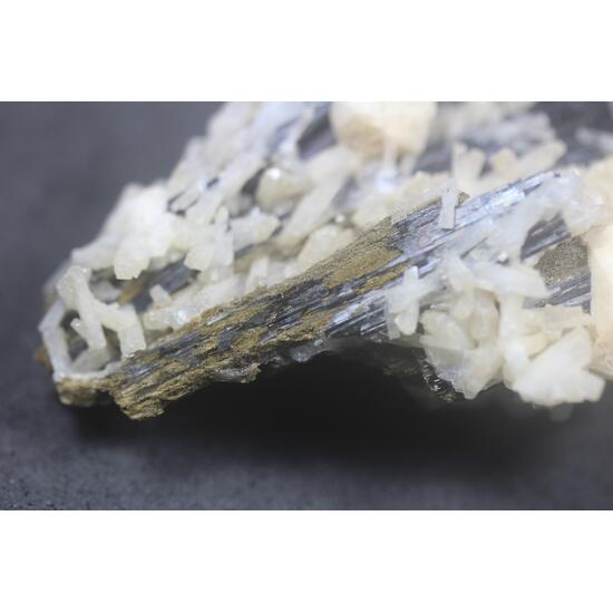 Natrolite Analcime & Aegirine