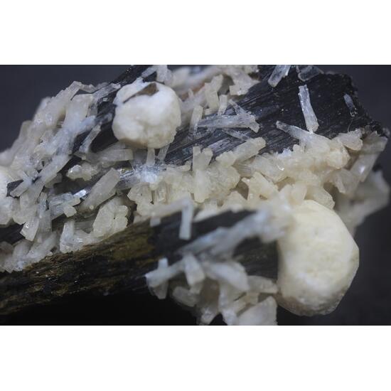 Natrolite Analcime & Aegirine