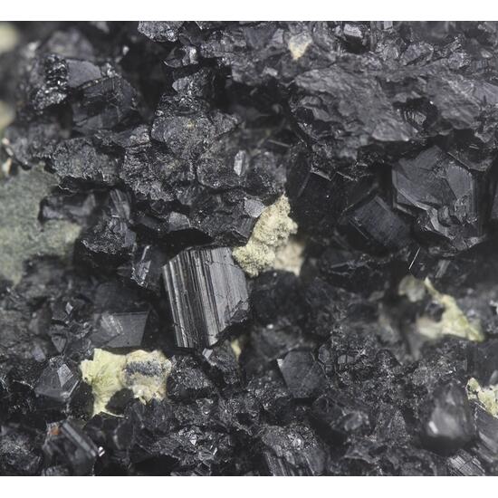 Magnesio-lucchesiite