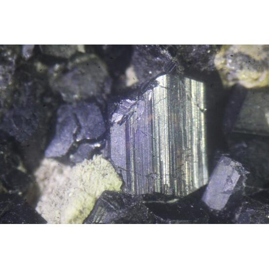 Magnesio-lucchesiite