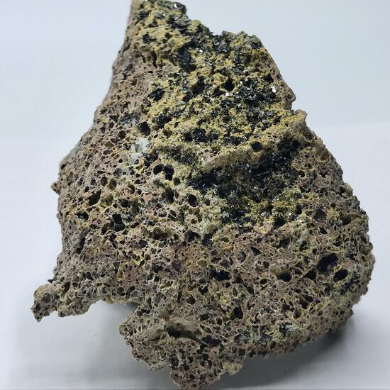 Fluoro-richterite