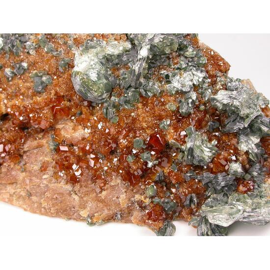 Grossular & Clinochlore