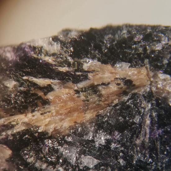 Rosenbuschite