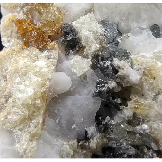 Clinohumite & Spinel